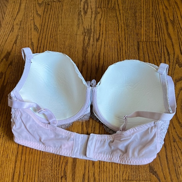 ▫️VICTORIA’S SECRET: Women’s 38D, pale pink & white w/mini gems lace push-up bra - Picture 14 of 14